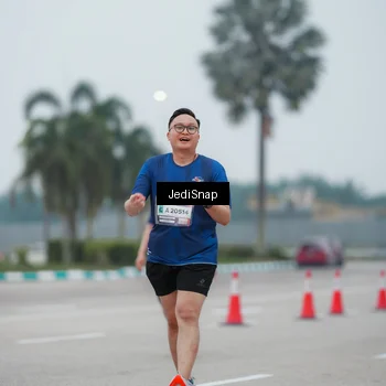 Runner Photo 7522736