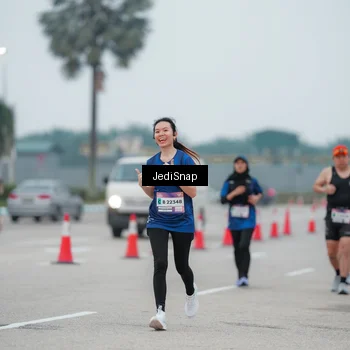 Runner Photo 7522765