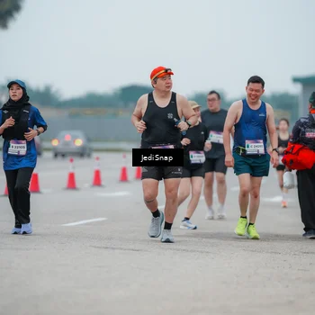 Runner Photo 7522790