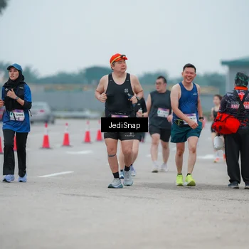 Runner Photo 7522792