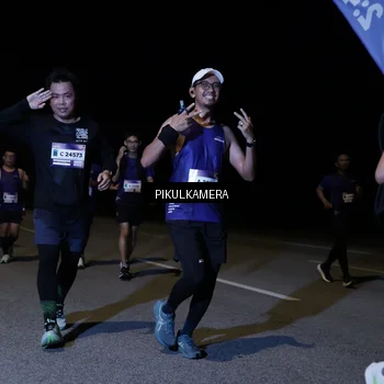 Runner Photo 7522845