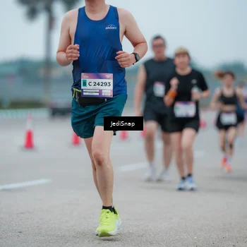 Runner Photo 7522850