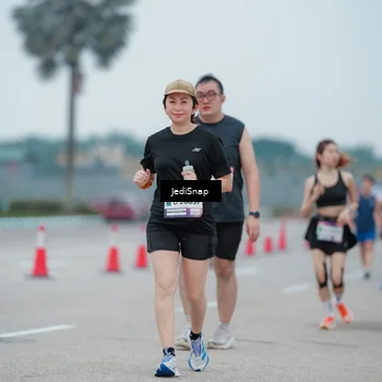 Runner Photo 7522853
