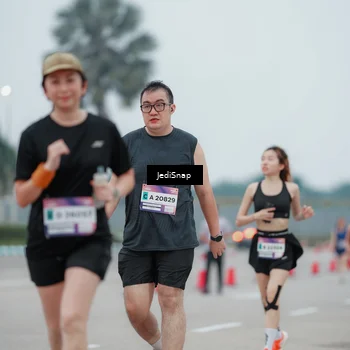 Runner Photo 7522860