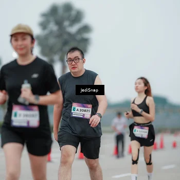 Runner Photo 7522862