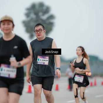 Runner Photo 7522872