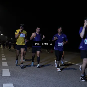 Runner Photo 7522893