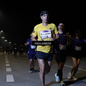 Runner Photo 7522905