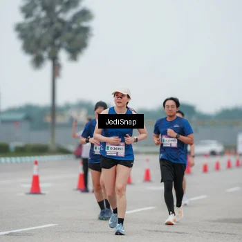 Runner Photo 7522907