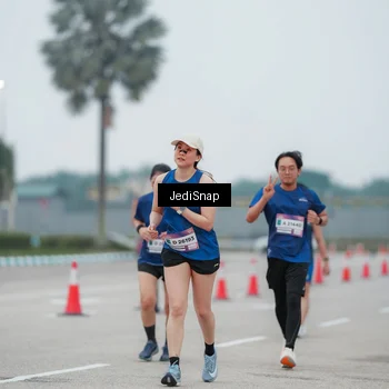 Runner Photo 7522915