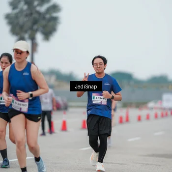 Runner Photo 7522916