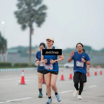 Runner Photo 7522919