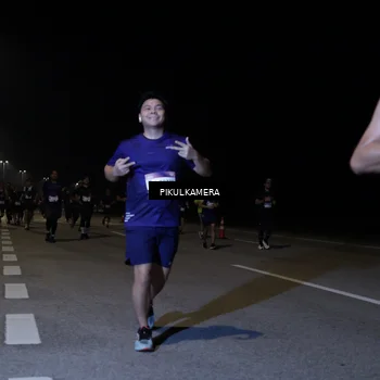Runner Photo 7522925