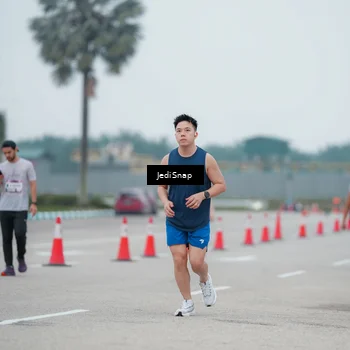 Runner Photo 7522936
