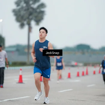 Runner Photo 7522948