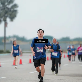 Runner Photo 7522968