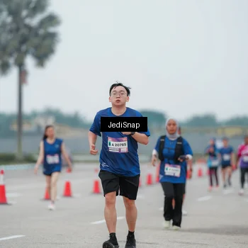 Runner Photo 7522972