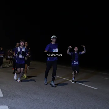 Runner Photo 7523003