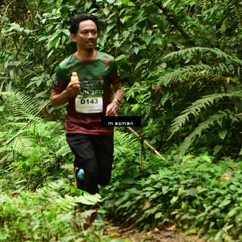 Runner Photo 7523017