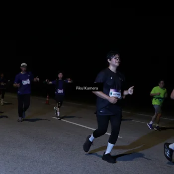Runner Photo 7523023