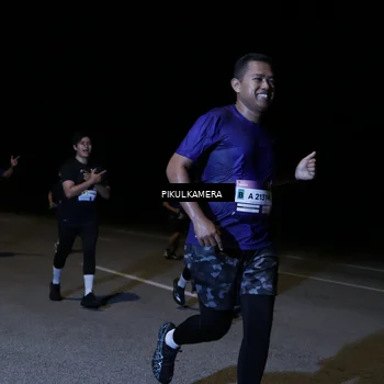 Runner Photo 7523025