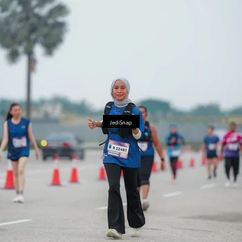 Runner Photo 7523027