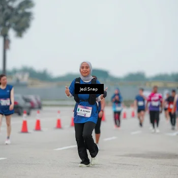 Runner Photo 7523028