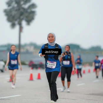 Runner Photo 7523044