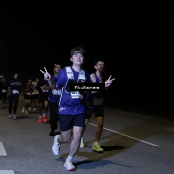 Runner Photo 7523083