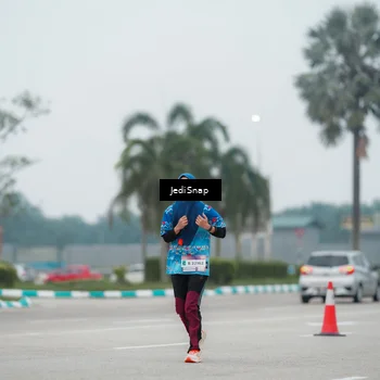 Runner Photo 7523094