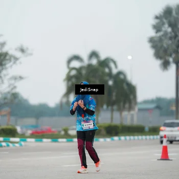 Runner Photo 7523104