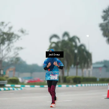 Runner Photo 7523105
