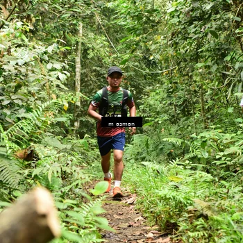 Runner Photo 7523117