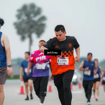 Runner Photo 7523146