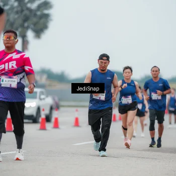 Runner Photo 7523160