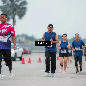 Runner Photo 7523163
