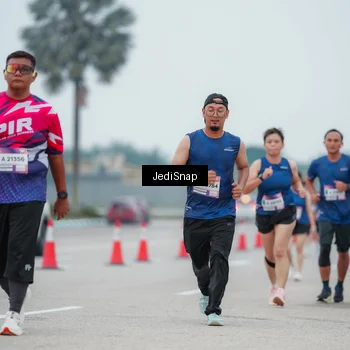 Runner Photo 7523164