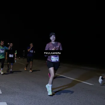 Runner Photo 7523176