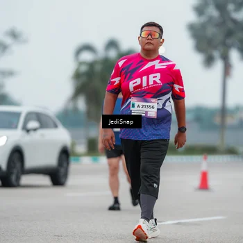 Runner Photo 7523177