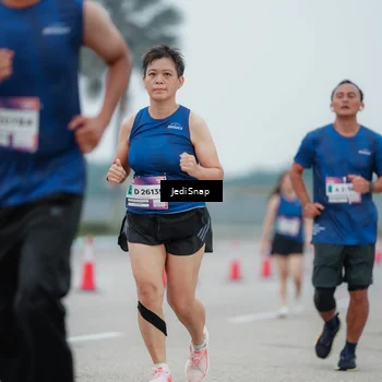 Runner Photo 7523195