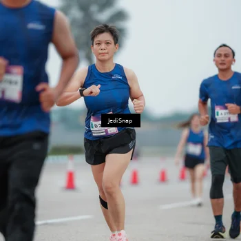 Runner Photo 7523197
