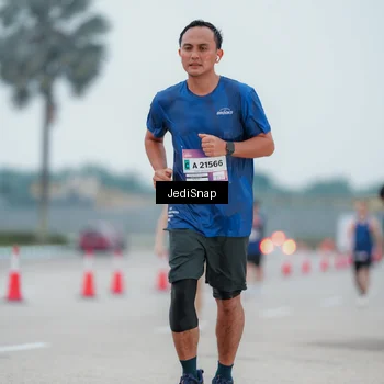 Runner Photo 7523214