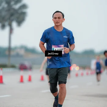 Runner Photo 7523215