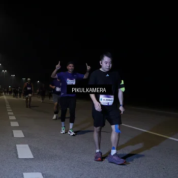 Runner Photo 7523254