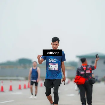 Runner Photo 7523259