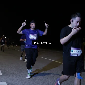 Runner Photo 7523273