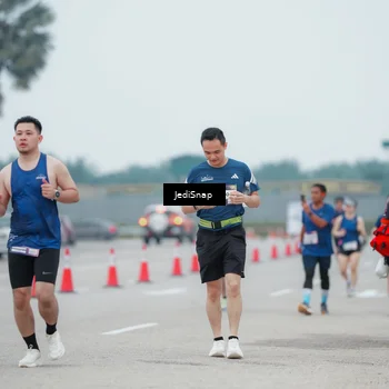 Runner Photo 7523293