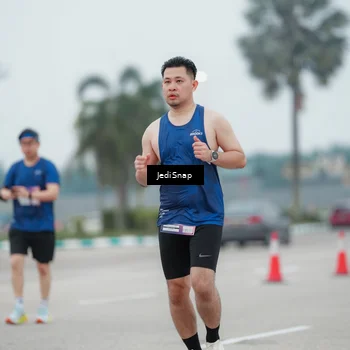 Runner Photo 7523311