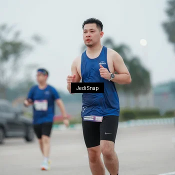 Runner Photo 7523329