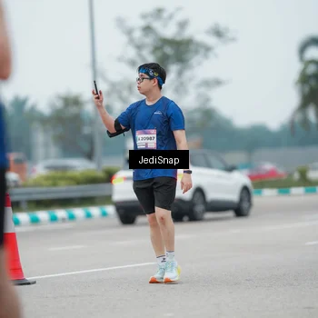 Runner Photo 7523330
